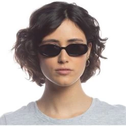 Le Specs   Outta Love Black/Smoke Lenses -Fashion Sunglasses Store Le Specs Outta Love Black Sunglasses Face Front result 87951.1690949709.1280.1280