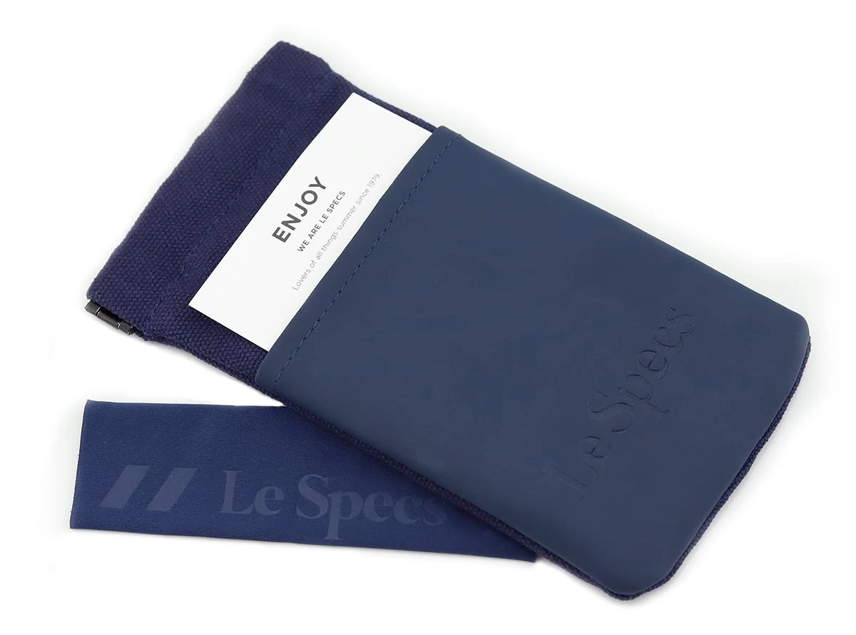 Le Specs Big Deal Matte Black/Smoke Polarised Lenses 5 Le Specs Big Deal Matte Black/Smoke Polarised Lenses - Image 3